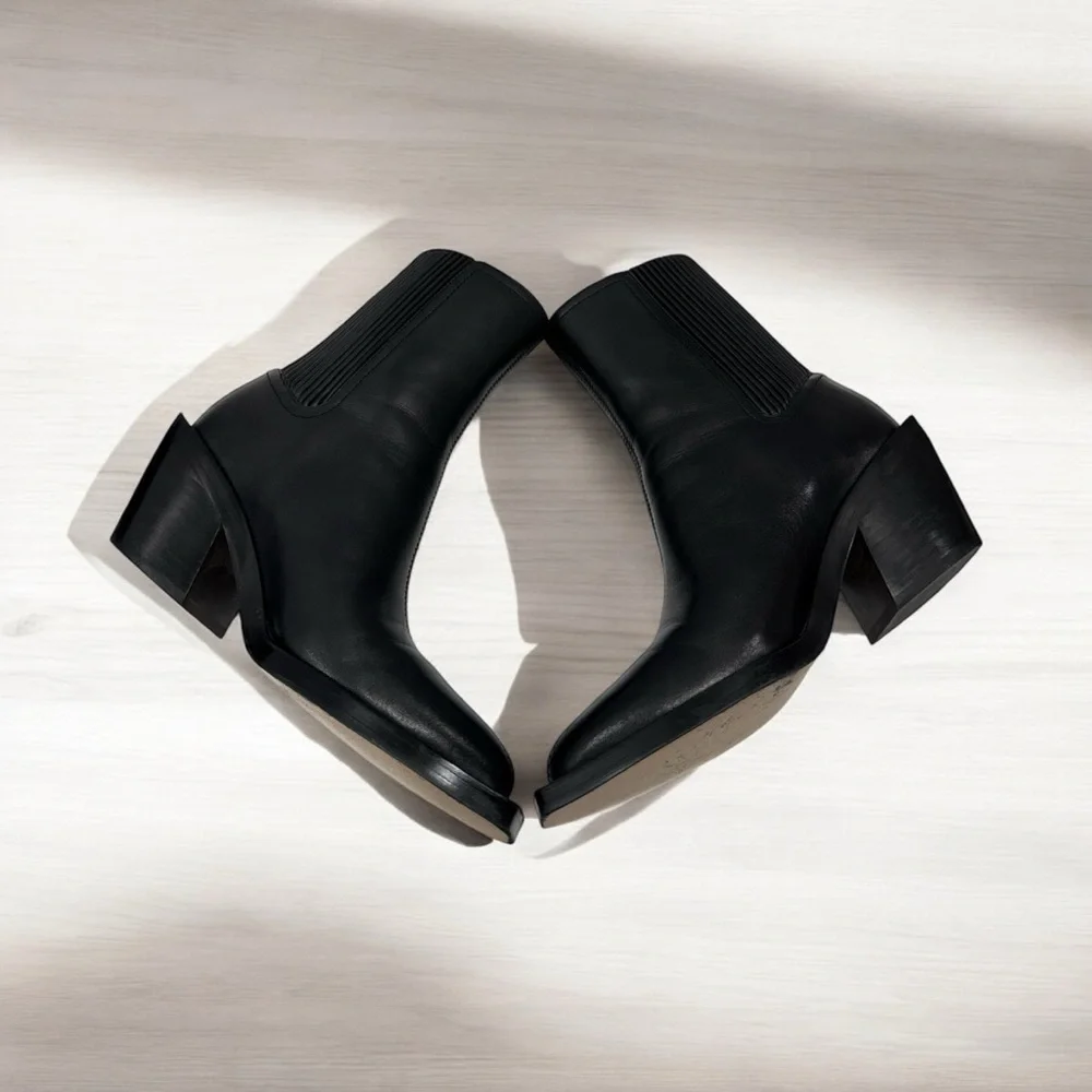 COACH

Prestyn  Leather Chelsea Ankle Boots size 6 B - Picture 8 of 15